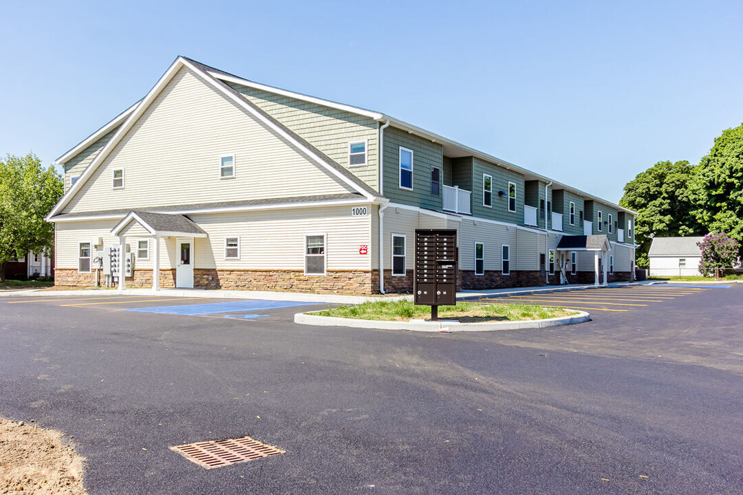 Eagle Ridge Circle in Rochester, NY - Foto de edificio