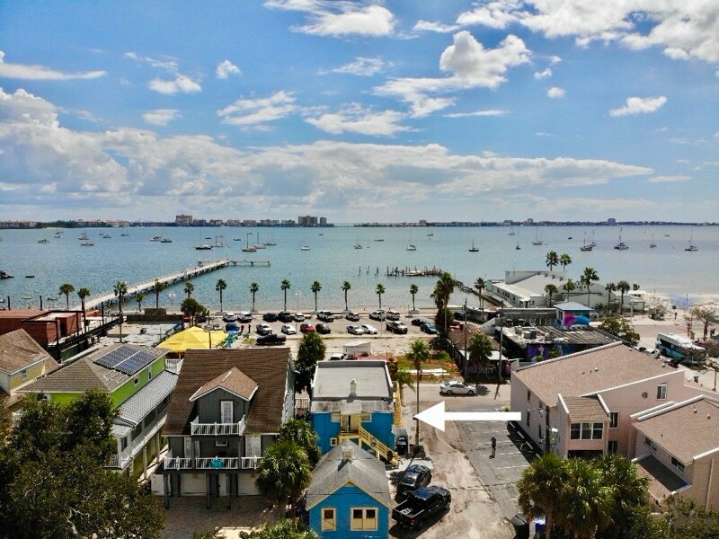 5437 Essex Ave S in Gulfport, FL - Building Photo