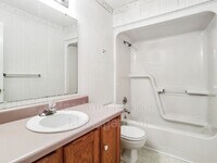 302 Wildmarsh Rd photo'