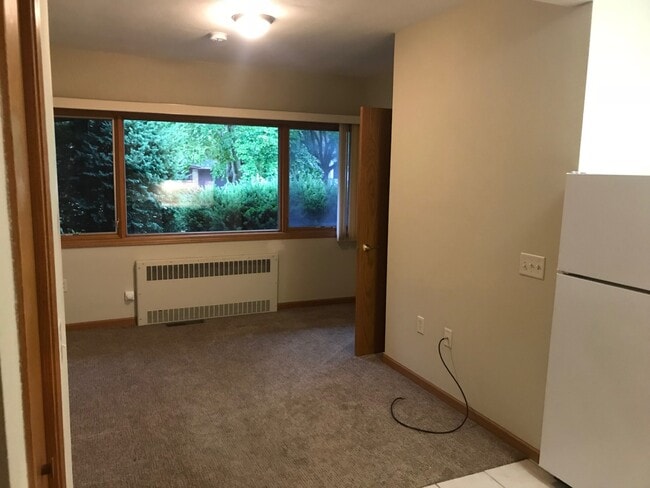 Garden Apartments in Baraboo, WI - Building Photo - Building Photo