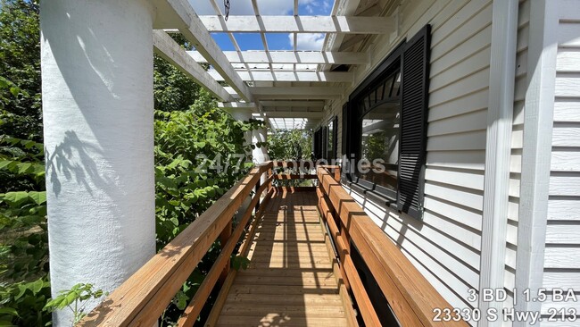 property at 23330 OR-213