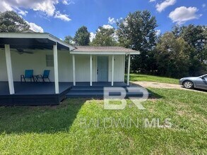 8853 Wellsworld St in Foley, AL - Building Photo - Building Photo
