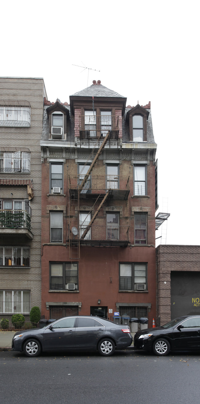 837 Bedford Ave in Brooklyn, NY - Building Photo - Building Photo