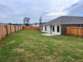 8086 Atlas Cedar Ln in Magnolia, TX - Foto de edificio - Building Photo