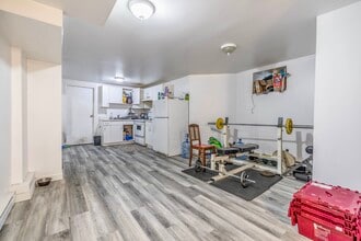 661 Mcmillan Av in Winnipeg, MB - Building Photo - Building Photo