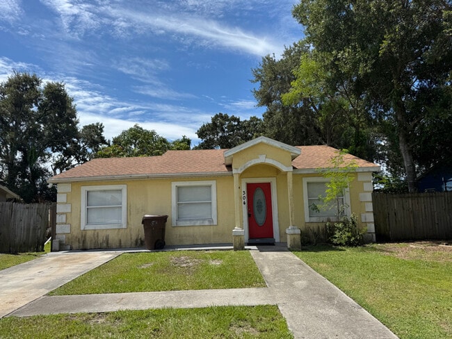 304 Tarpon St