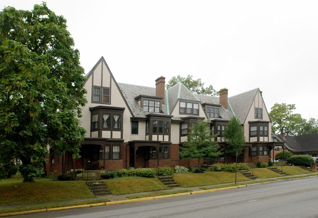 1867 W 5th Ave in Columbus, OH - Building Photo