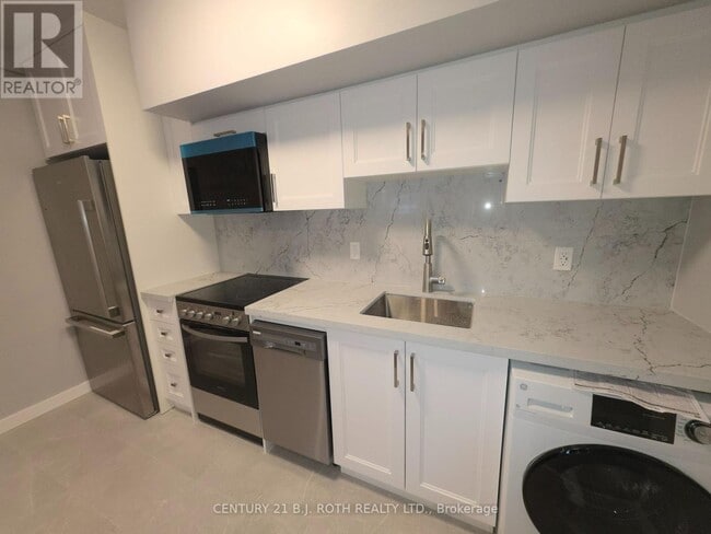 82 Albert St N in Orillia, ON - Building Photo - Building Photo