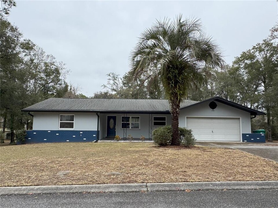 316 Vassar St in Inverness, FL - Building Photo