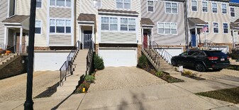 378 English Oak Ln in Prince Frederick, MD - Building Photo