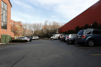 Highland Commons in Somerville, MA - Foto de edificio - Building Photo