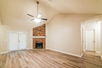 329 Hillcrest Ln in Canton, GA - Building Photo - Building Photo