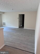 1412 Greenbriar Cir in Pikesville, MD - Building Photo