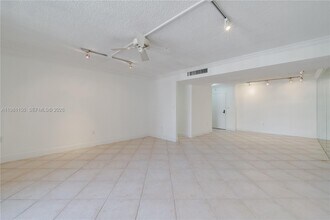 600 Biltmore Way in Coral Gables, FL - Foto de edificio - Building Photo