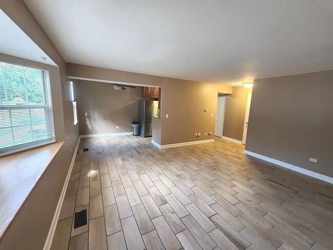 624 N Lake Shore Dr in Palatine, IL - Building Photo - Building Photo