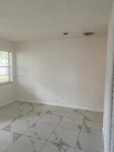2861 NW 15th Ct in Fort Lauderdale, FL - Building Photo - Building Photo