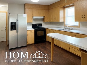 108 Rogers St, Unit 1 in Mankato, MN - Foto de edificio - Building Photo