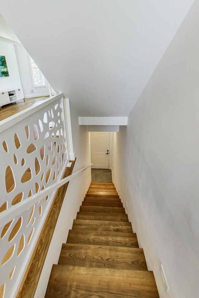 25 U St NE, Unit 2 in Washington, DC - Building Photo - Building Photo