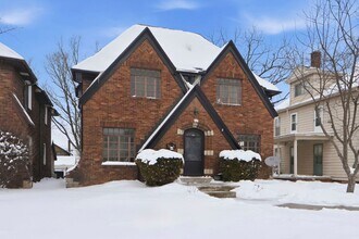 714 W Packard Ave in Fort Wayne, IN - Foto de edificio - Building Photo