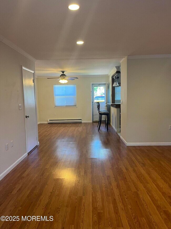 51 White St in Eatontown, NJ - Building Photo - Building Photo