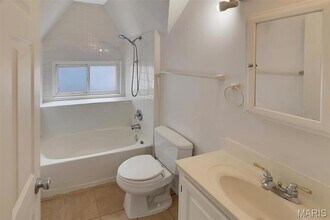 4414 W Pine Blvd, Unit 2 in St. Louis, MO - Building Photo - Building Photo