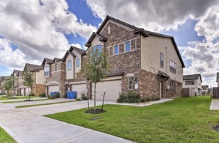 3322 Harvest Meadow Ln in Rosenberg, TX - Building Photo