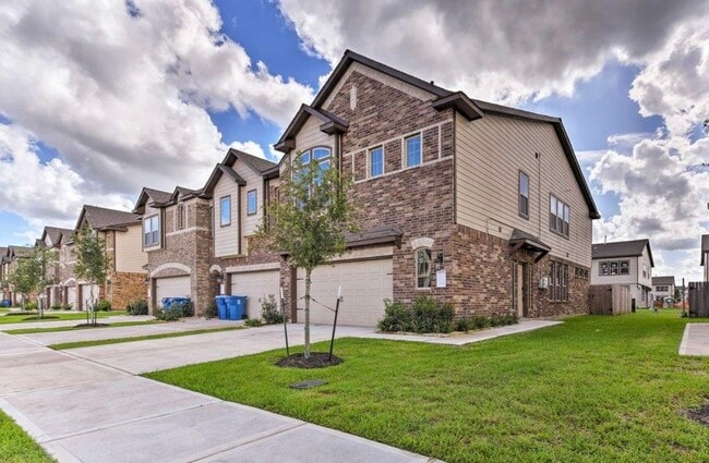 property at 3322 Harvest Meadow Ln