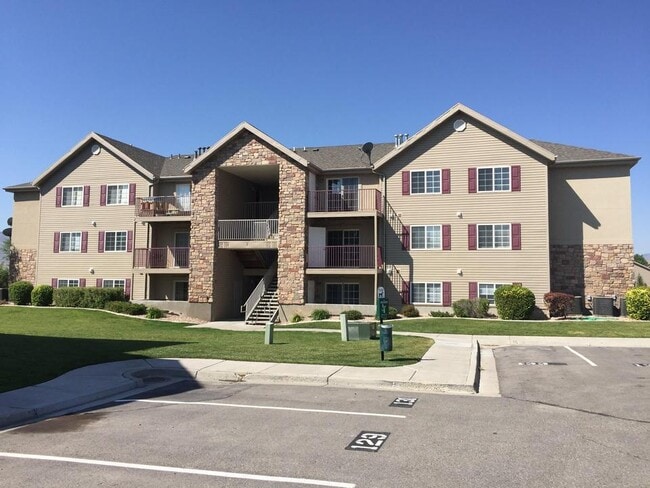 property at 139 W Ridge Rd