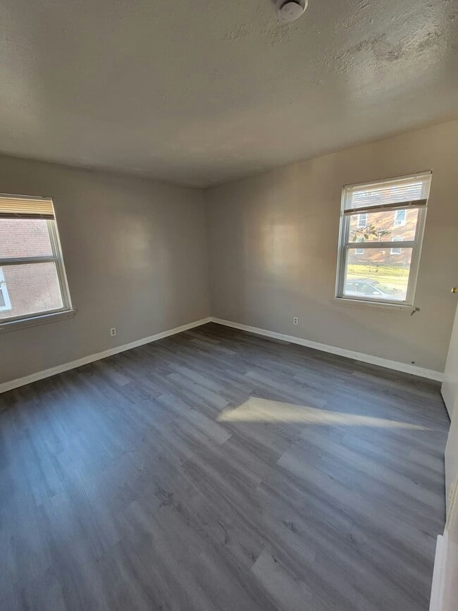 1500 Luxor Rd in East Cleveland, OH - Building Photo - Building Photo