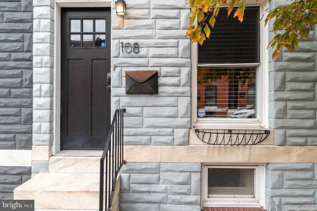 108 N Decker Ave in Baltimore, MD - Building Photo