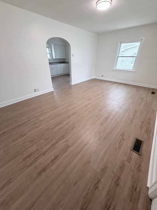 229 E Madison St in Tipton, IN - Building Photo - Building Photo