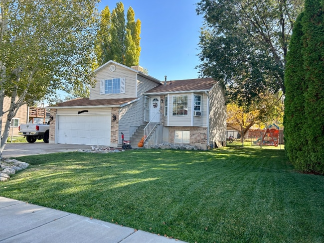 property at 2493 1850 N St