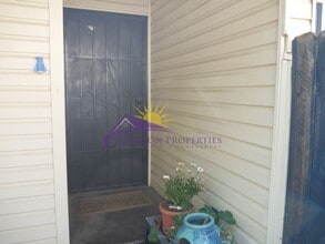 10421 Abington Way in Rancho Cordova, CA - Building Photo - Building Photo