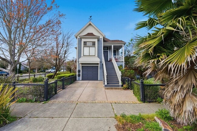 property at 1901 Spencer St