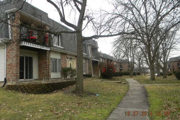 818 Sandra Dr in University Park, IL - Building Photo