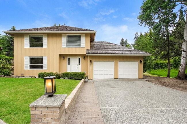 property at 18144 SE 42nd Pl