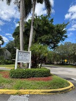 3167 Cocoplum Cir in Coconut Creek, FL - Building Photo