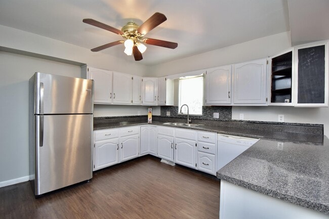 9571 Beech Dr in Cincinnati, OH - Building Photo - Building Photo