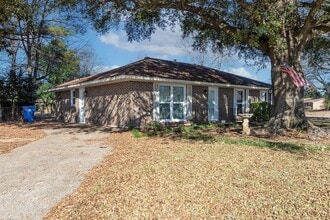 118 Warwick Dr in Prattville, AL - Building Photo - Building Photo