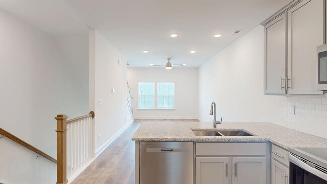 3108 Butler Hl Dr in Matthews, NC - Building Photo - Building Photo