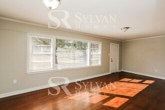 540 Meadowview Dr in Jackson, MS - Building Photo - Building Photo