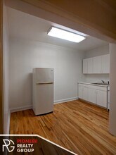 546 W Wellington Ave, Unit #540-210 in Chicago, IL - Building Photo - Building Photo