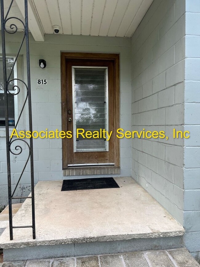 815 NW 35th Ave in Gainesville, FL - Building Photo - Building Photo