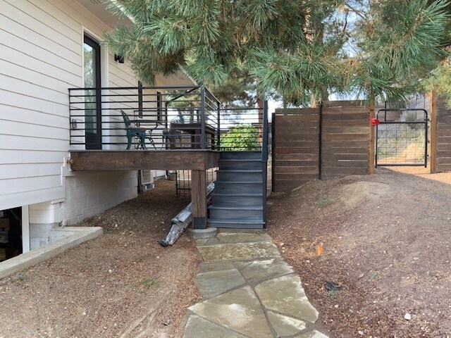 738 N Santa Paula Pl in Boise, ID - Foto de edificio - Building Photo