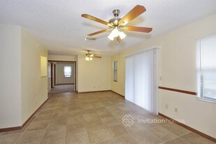 11303 Layton St in Leesburg, FL - Building Photo - Building Photo