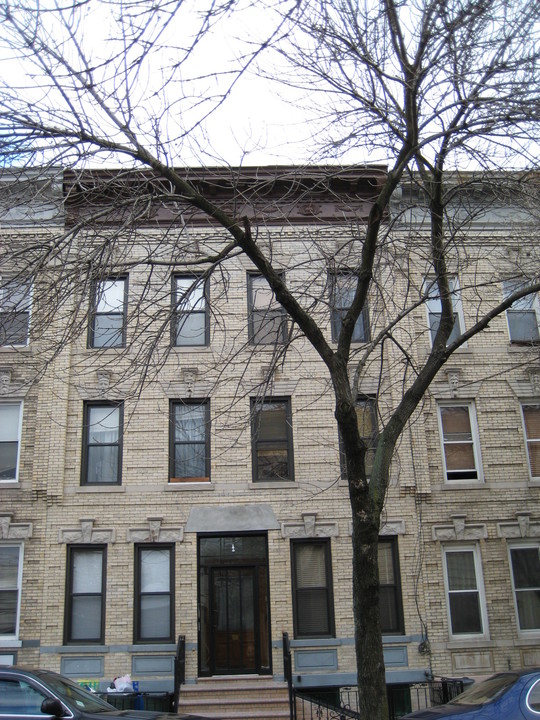 1928 Grove St in Flushing, NY - Building Photo