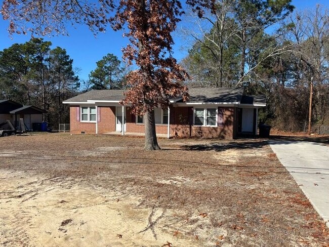 7530 Decatur Dr in Fayetteville, NC - Building Photo - Building Photo