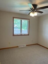 1700 Hulke Dr in Appleton, WI - Building Photo - Building Photo