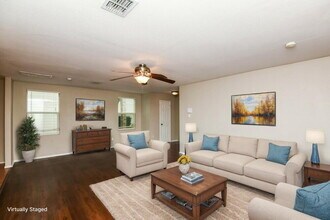 205 Cres Ridge Dr in Fort Worth, TX - Foto de edificio - Building Photo