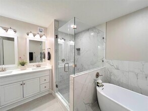 16303 Mc Cormick Dr in Houston, TX - Building Photo - Building Photo